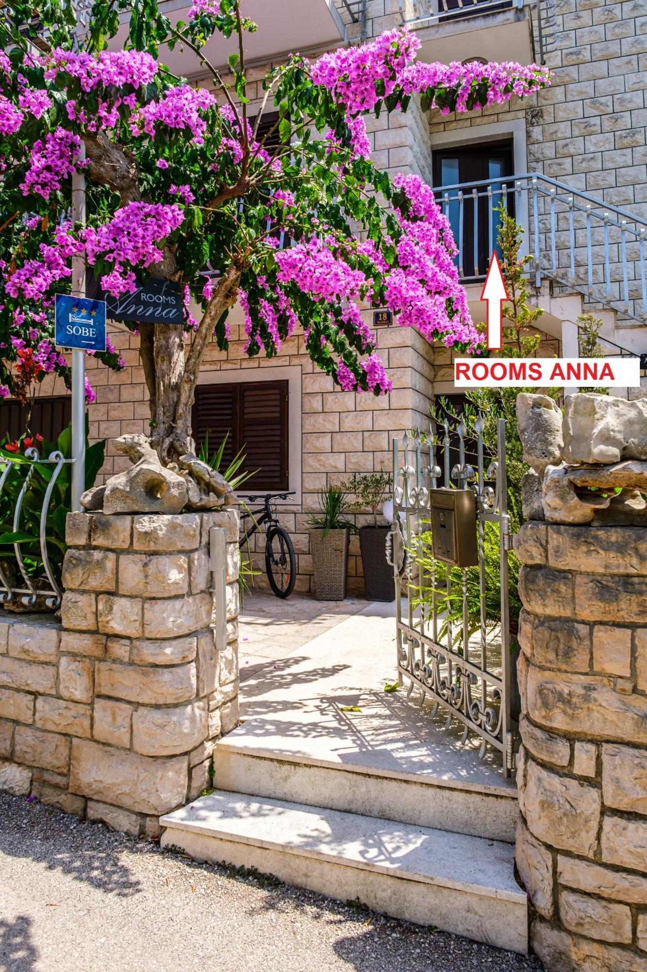 מילנה Rooms Anna מראה חיצוני תמונה