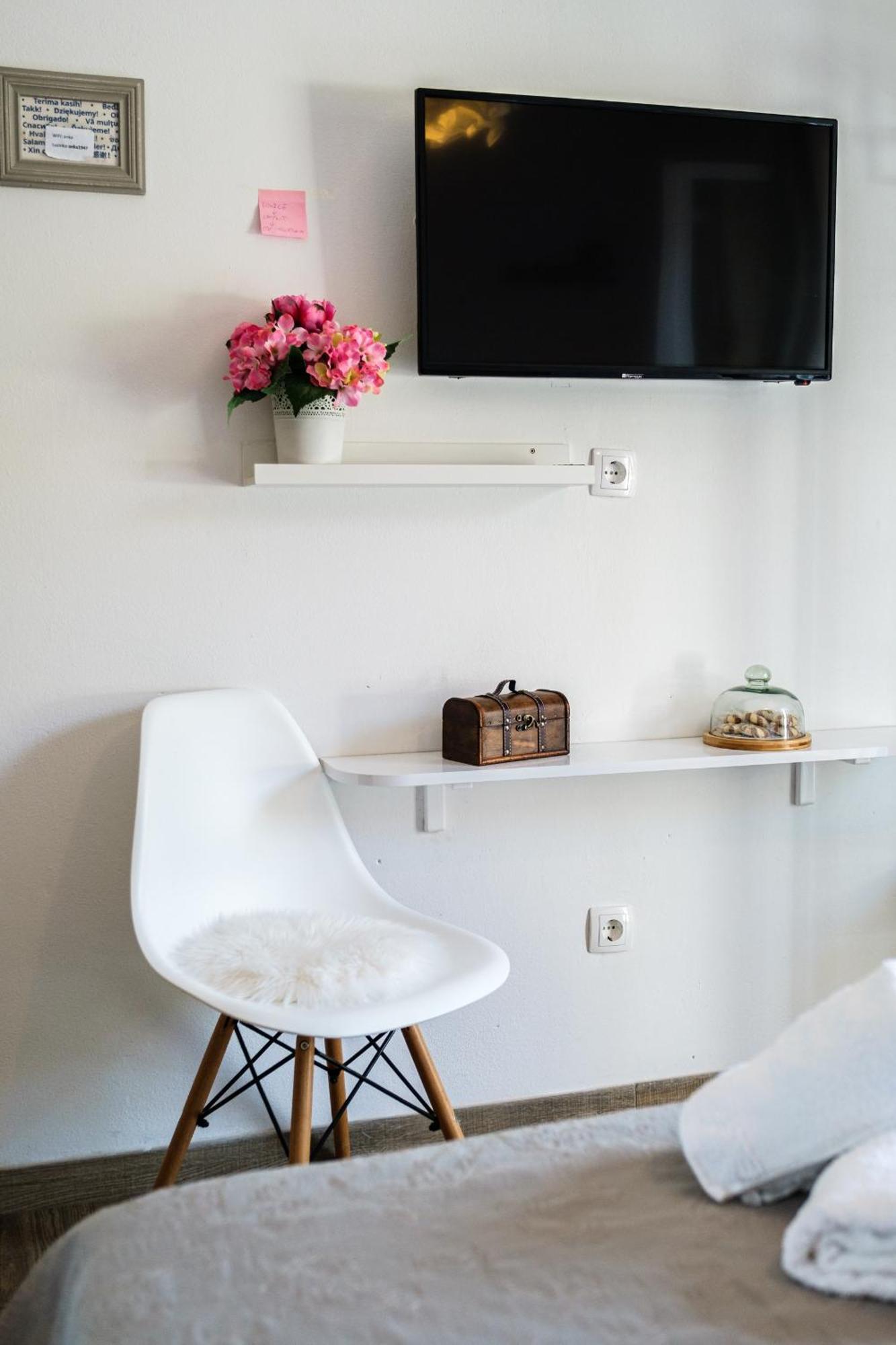 מילנה Rooms Anna מראה חיצוני תמונה